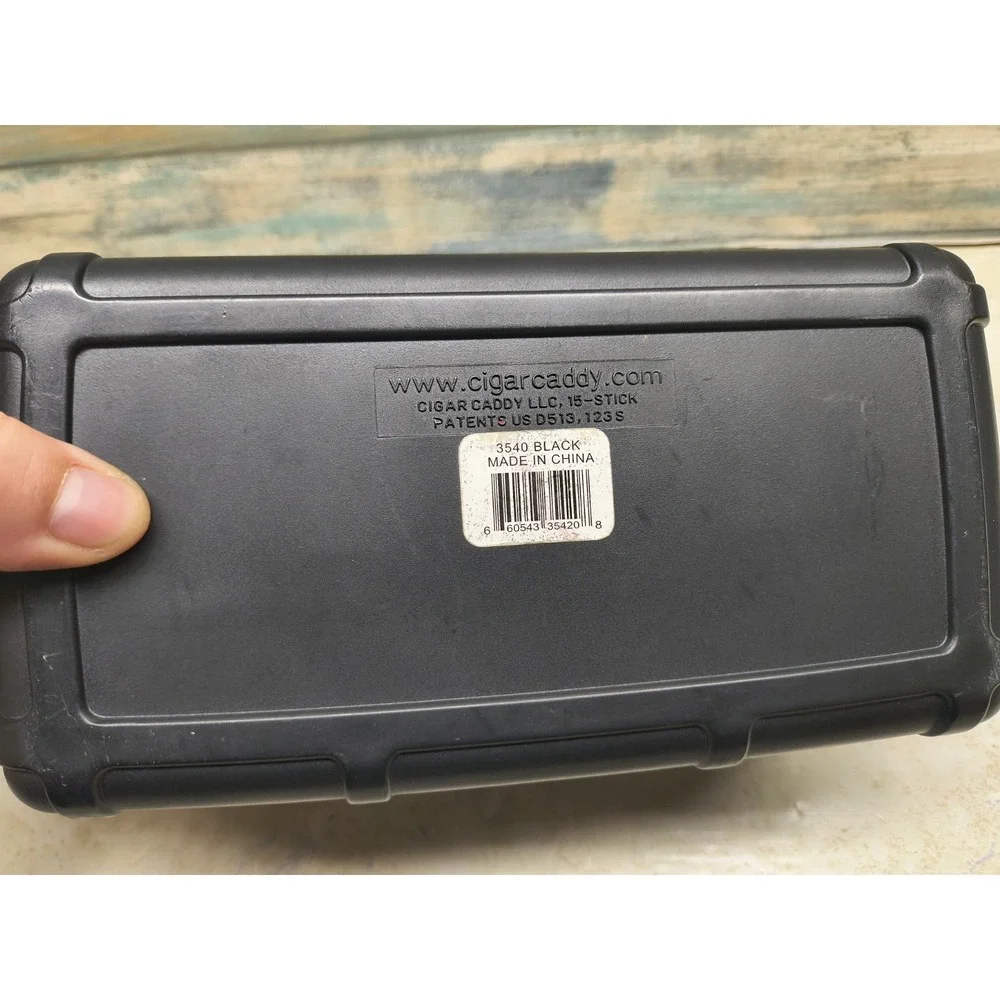Black Hard Sided Herf-A-Dor Five Cigar‎ Carrying Case